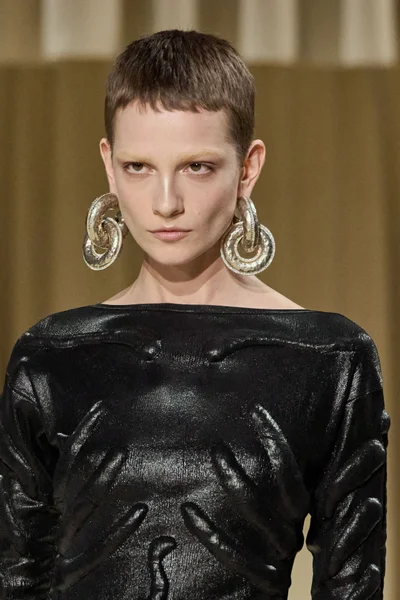 Look 82